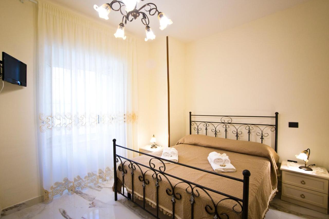 B&B Serena Кастелламмаре-ді-Стабія Екстер'єр фото